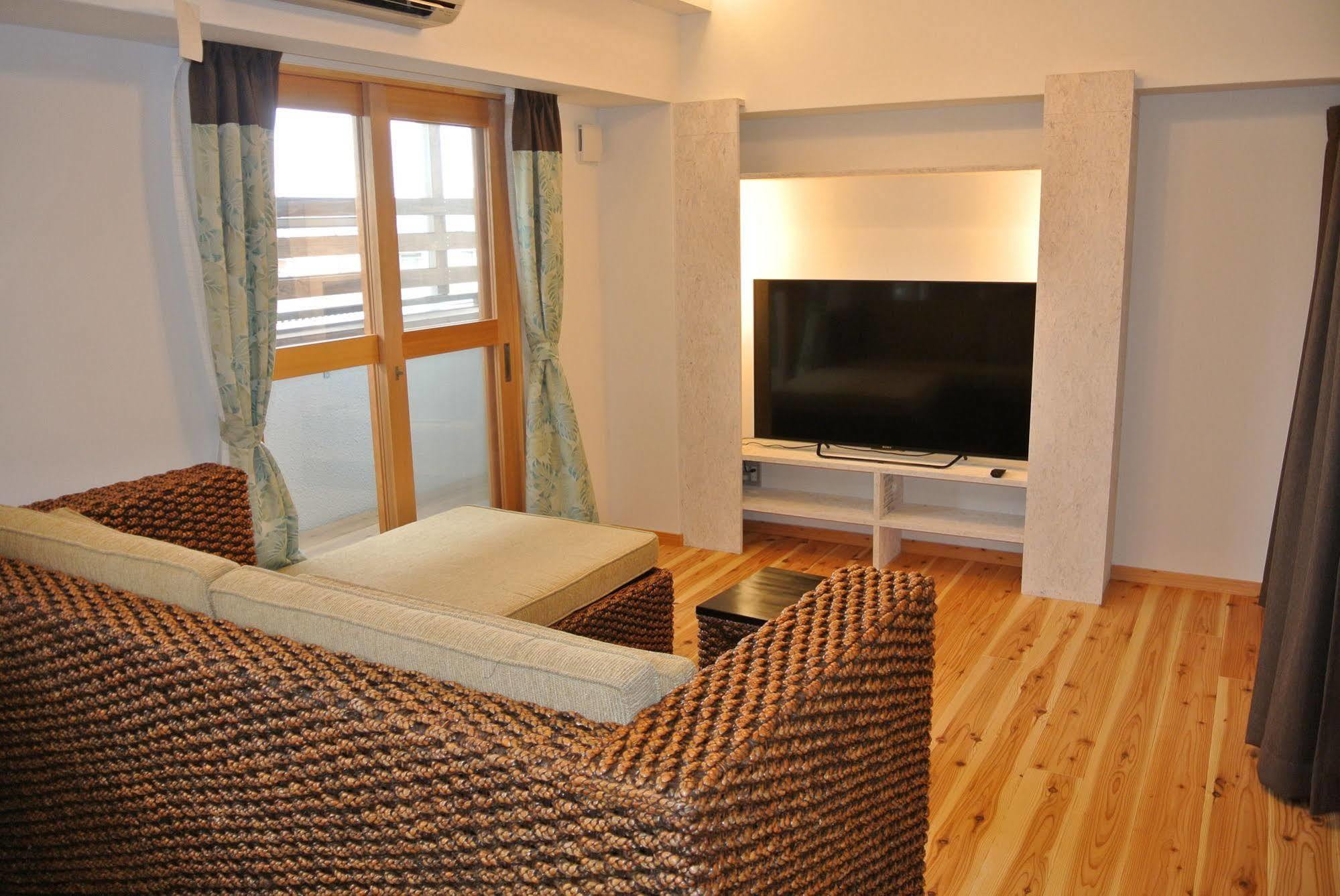 Backpackers Hotel Noosa Japan In Takatsuki Tonda Dış mekan fotoğraf