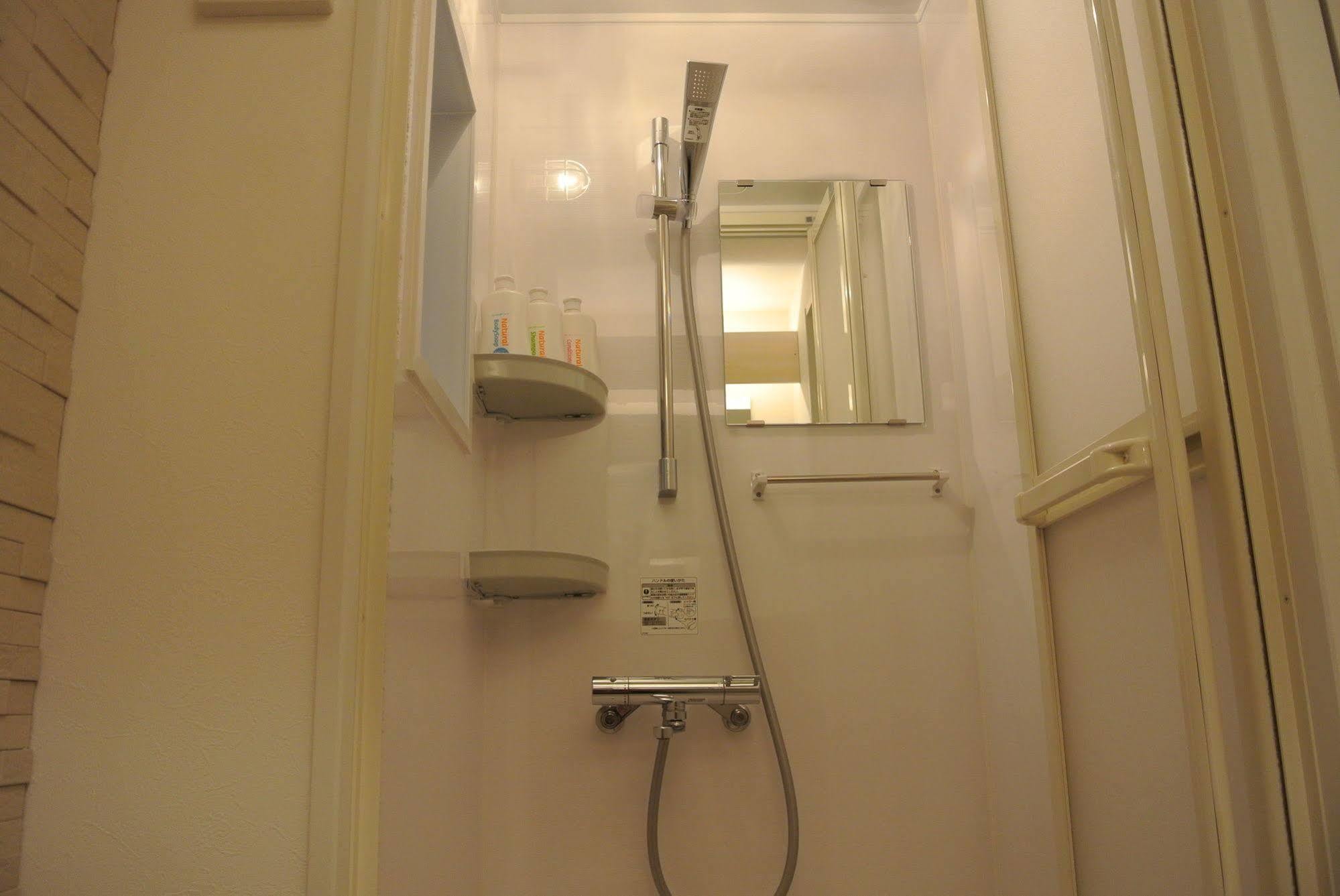 Backpackers Hotel Noosa Japan In Takatsuki Tonda Dış mekan fotoğraf