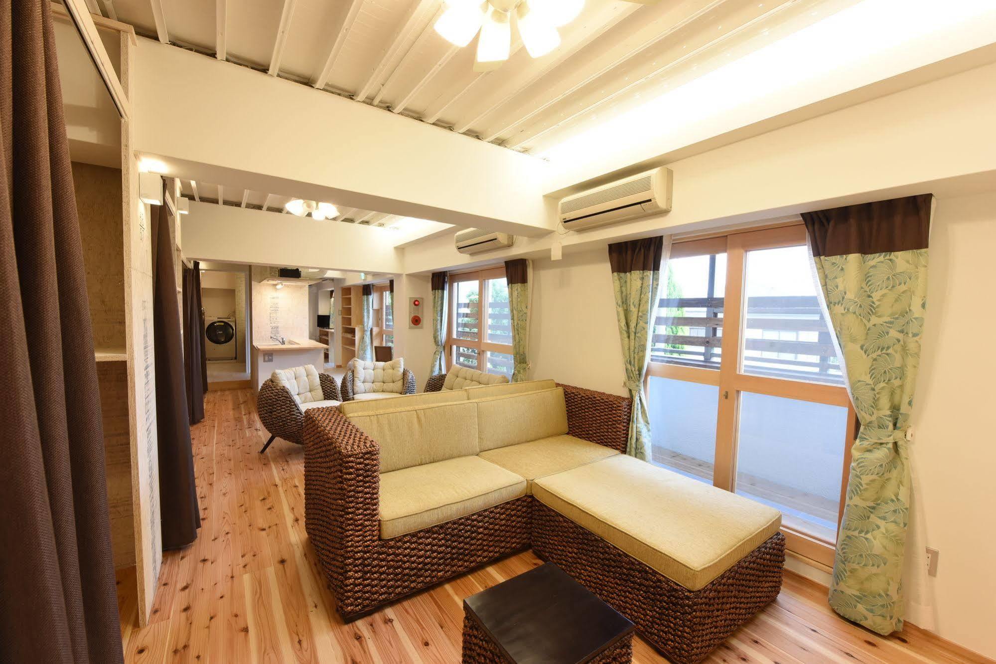 Backpackers Hotel Noosa Japan In Takatsuki Tonda Dış mekan fotoğraf